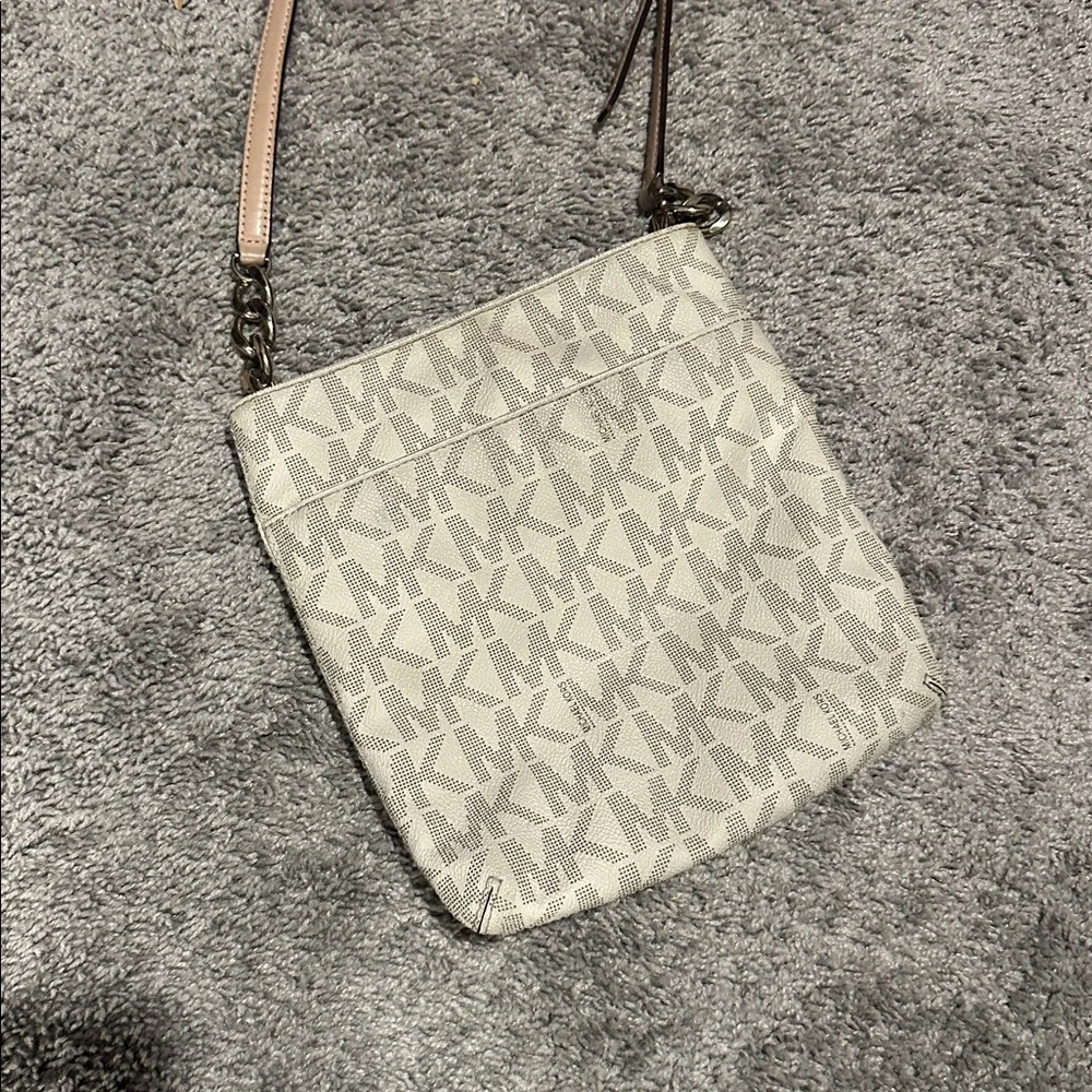 Michael Kors Beige and Pink Crossbody Bag - Picture 2 of 6